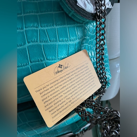 Patricia Nash 10th Anniversary Aqua Croc Embossed Bag - Picture 10 of 11